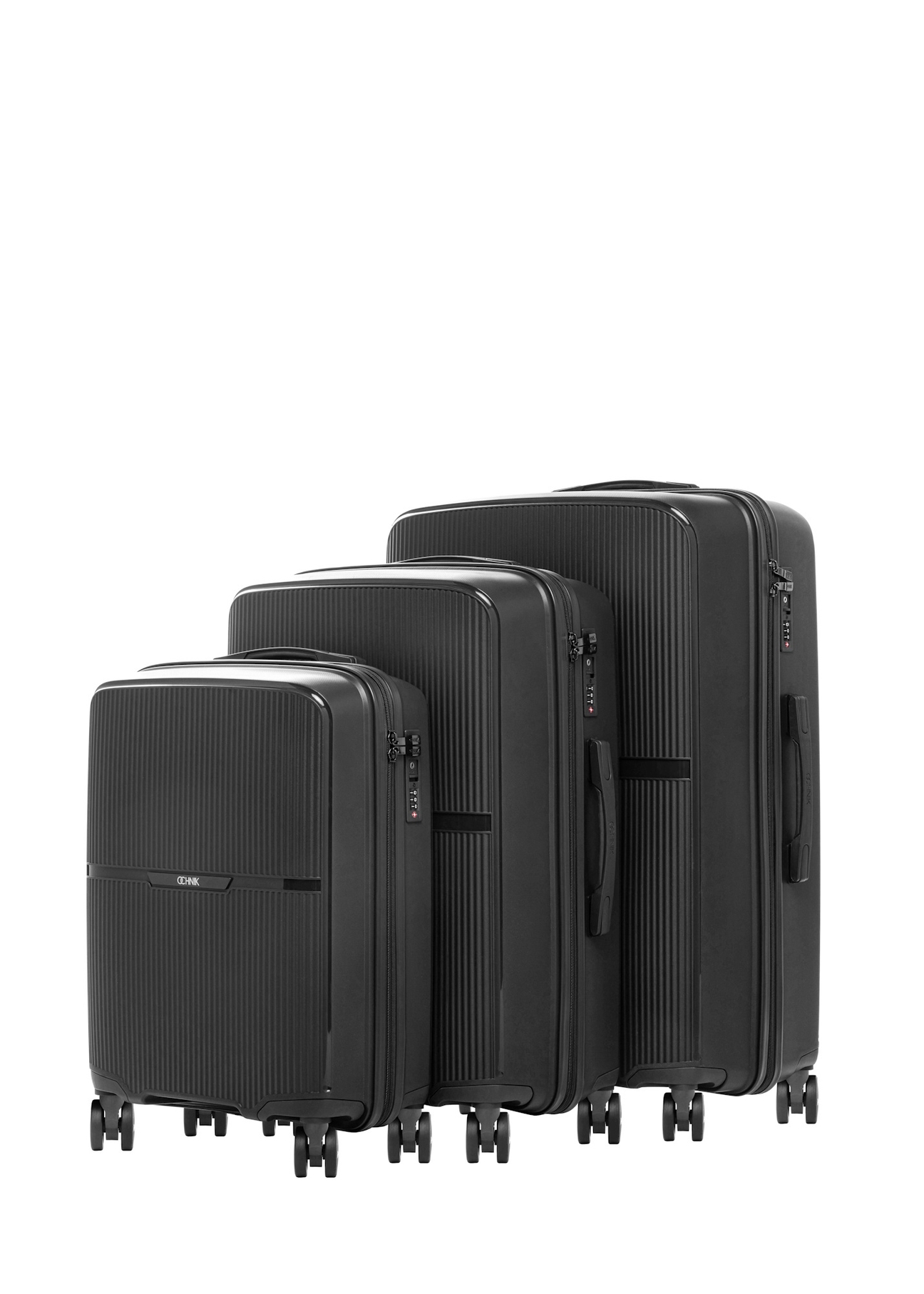 Komplet walizek na kółkach 19"/24"/28" WALPP-0026-99(W26), widok produktu skosem na białym tle.