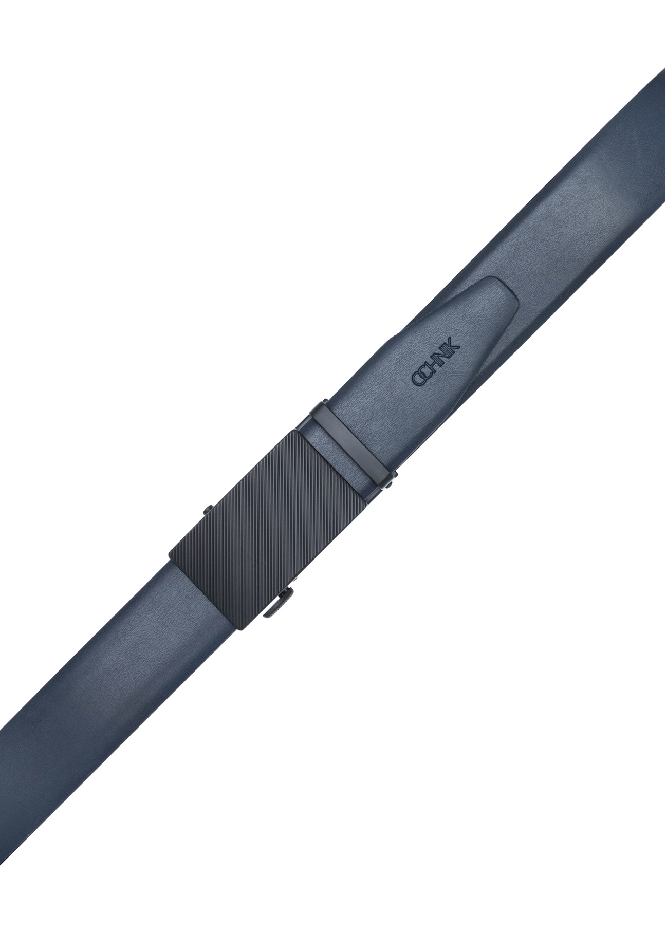 Skórzany granatowy pasek męski PASMS-0269-7E(W26), widok produktu z góry na białym tle.