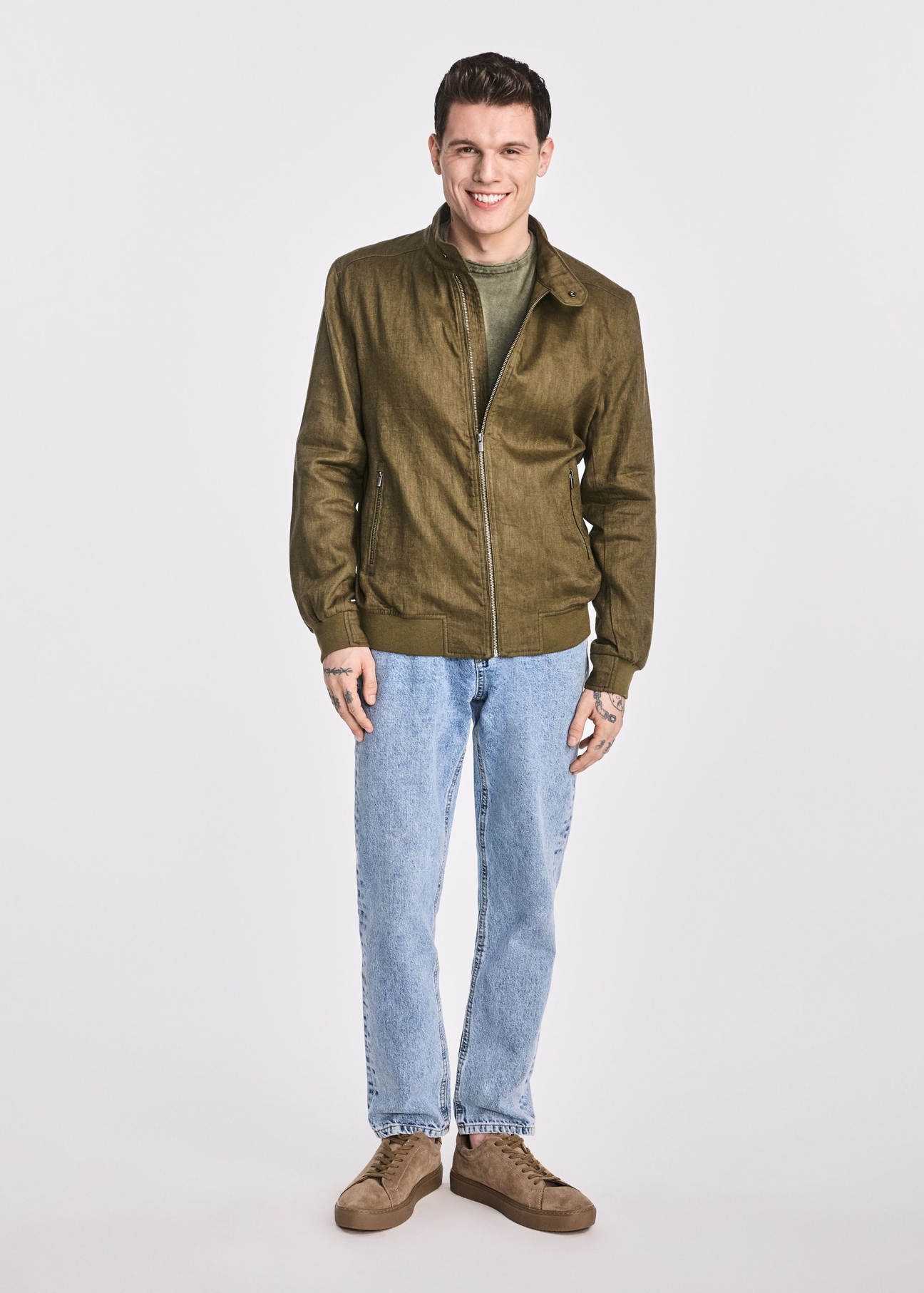 Lniana kurtka męska w kolorze khaki KURMT-0271-54(W25)-02