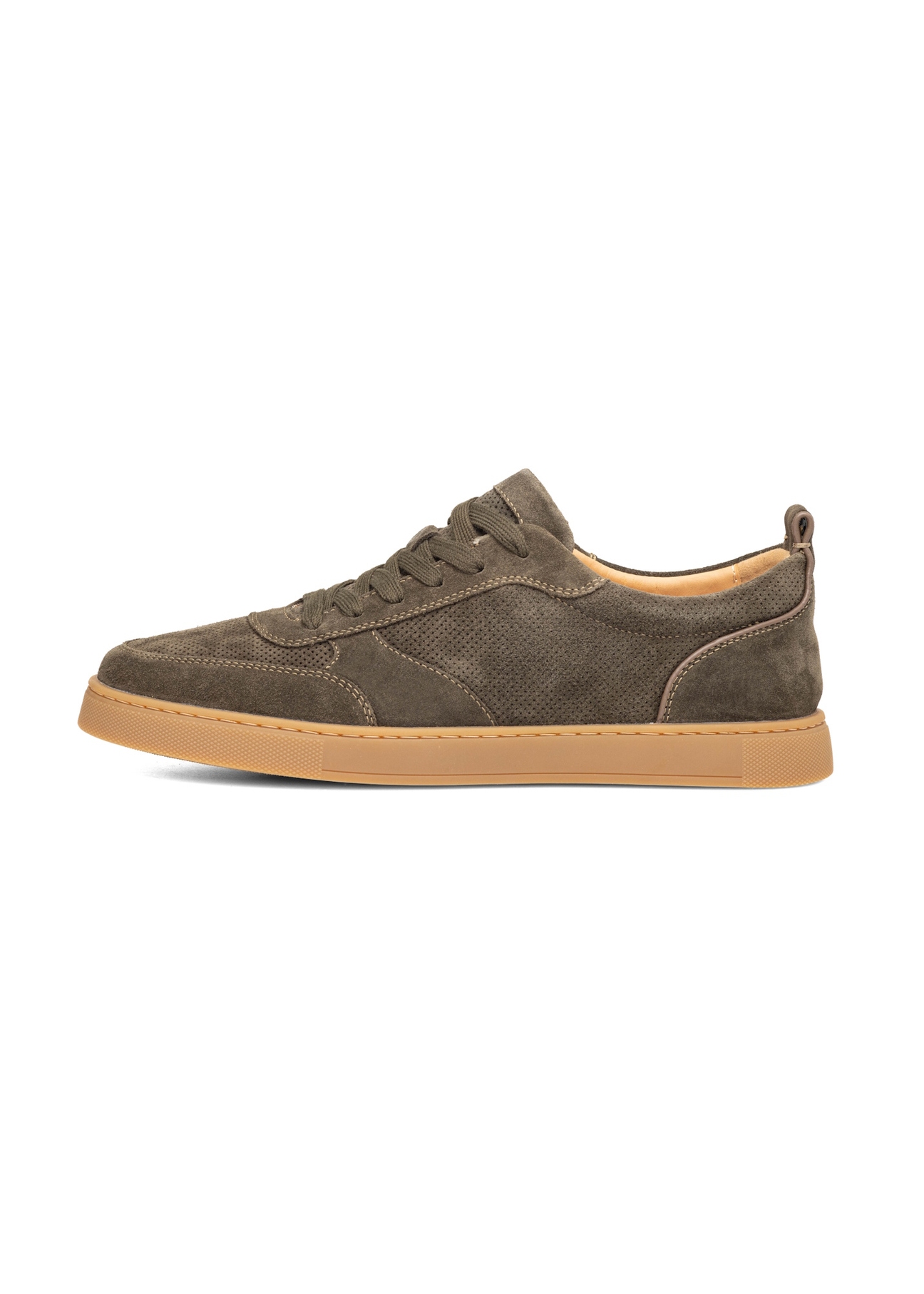 Skórzane buty sportowe w kolorze khaki BUTYM-0528-8D(W26), widok produktu z boku na białym tle.