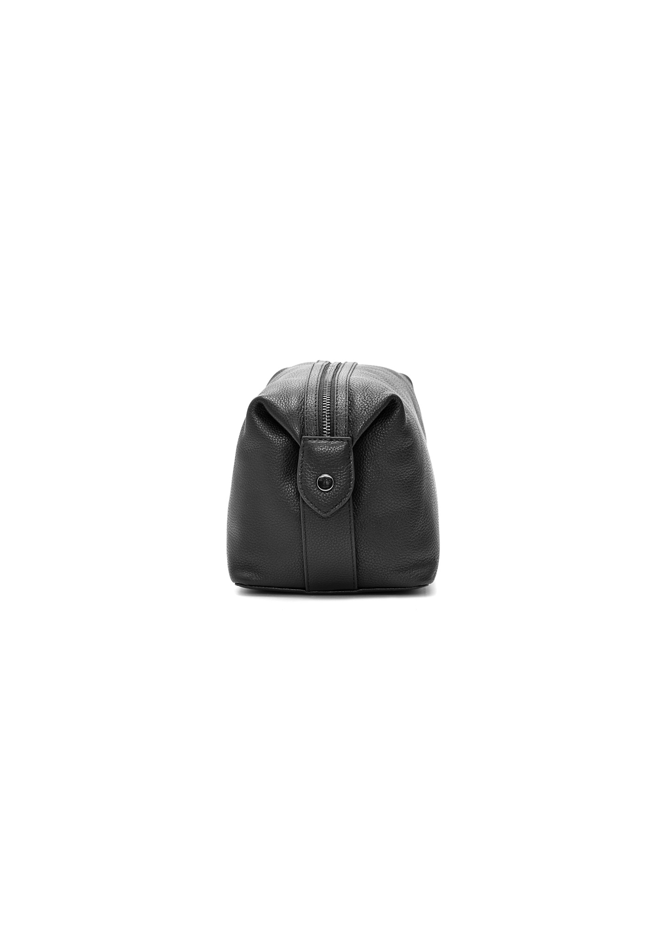 Duża czarna kosmetyczka męska TORMS-0475-99(Z25), widok produktu z boku na białym tle.