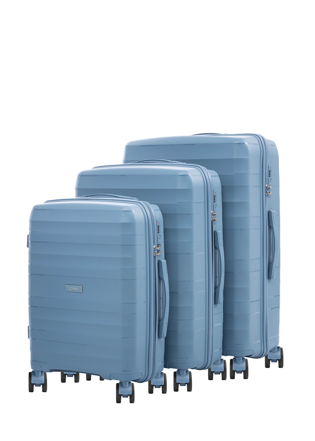 Komplet walizek na kółkach 19"/24"/28" WALPP-0024-7A(W26), widok produktu skosem na białym tle.
