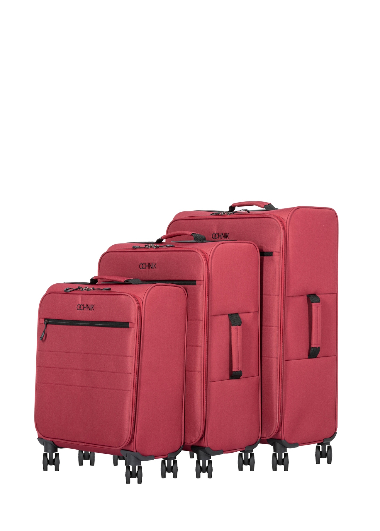 Komplet walizek na kółkach 19"/24"/28" WALNY-0045-4B(W26), widok produktu skosem na białym tle.