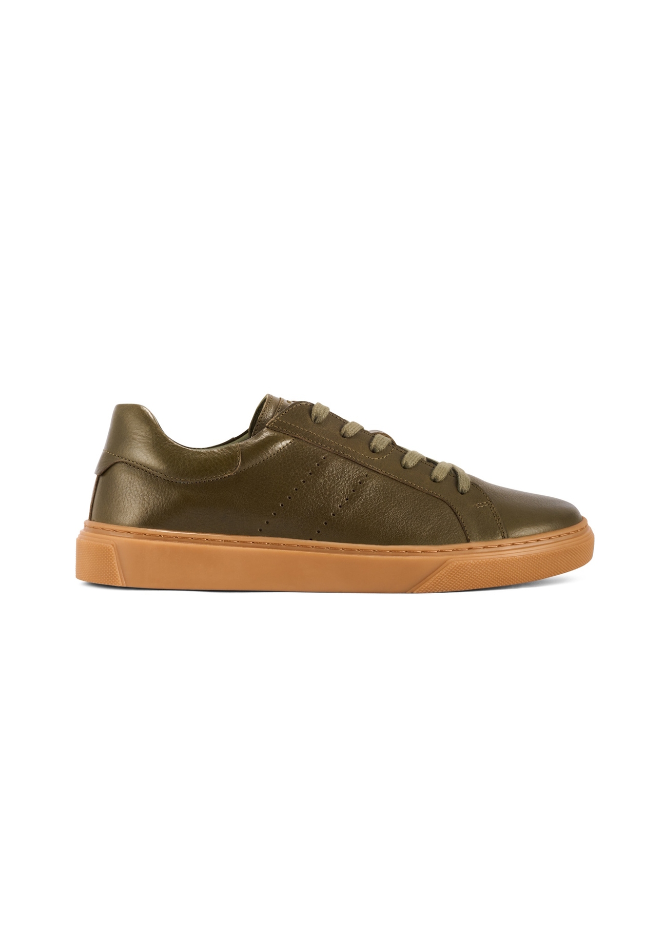 Skórzane sneakersy męskie khaki BUTYM-0486-8D(W26), widok produktu z boku na białym tle.