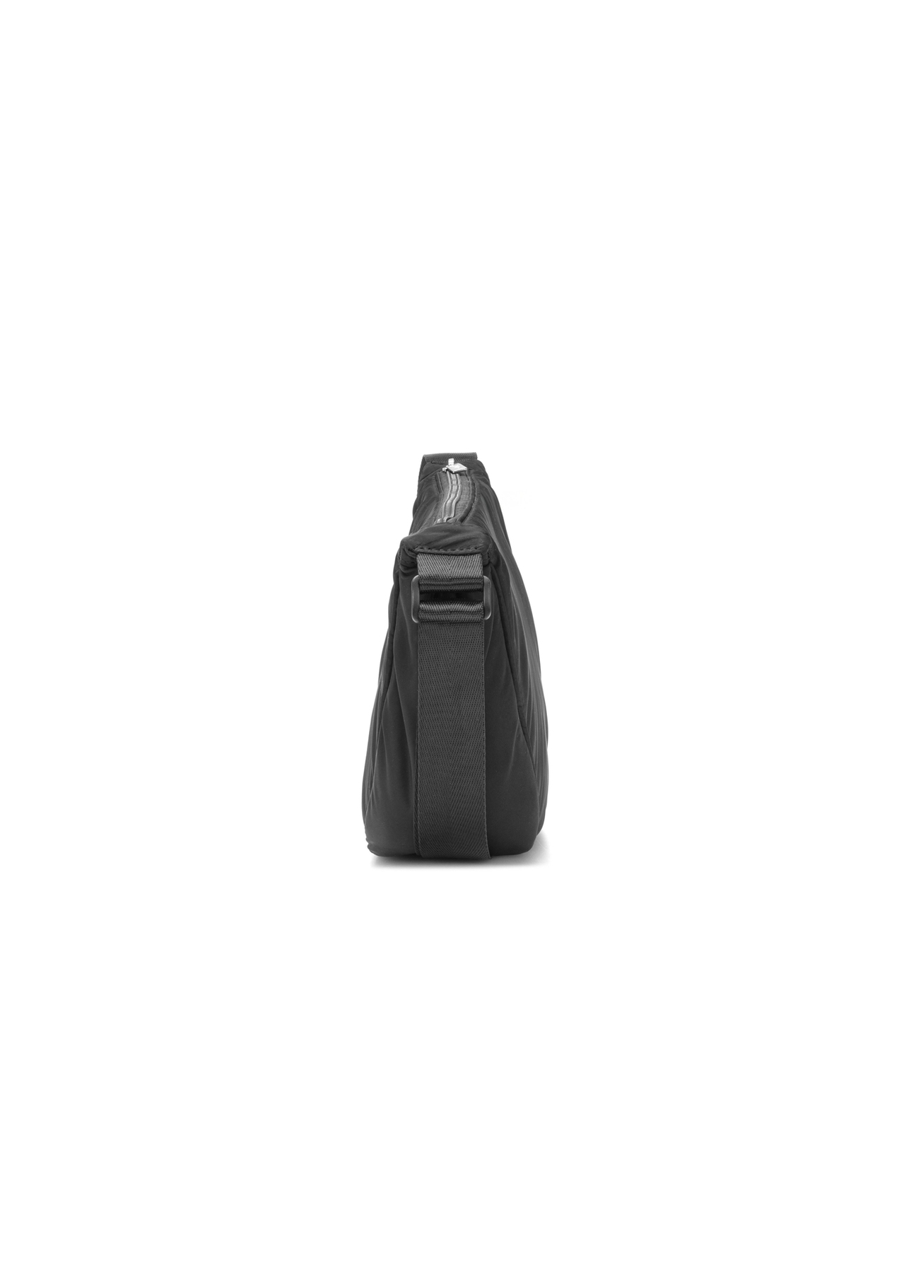 Czarna nylonowa torebka damska TOREN-0342-99(W26)