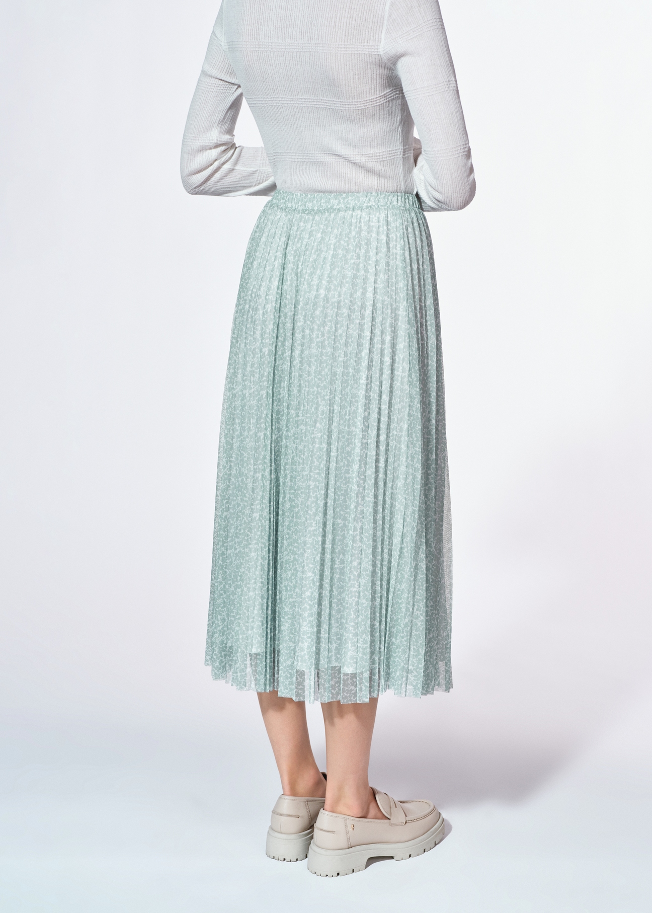 Spódnica plisowana midi w kwiaty SPCDT-0110-15(W25)-04