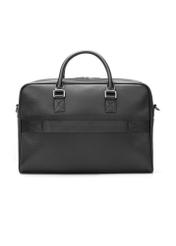 Czarna skórzana torba na laptopa TORMS-0494-99(W26) - widok produktu z tyłu, na białym tle. 