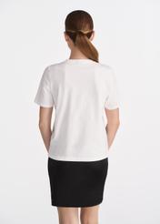Kremowy T-shirt damski z logo TSHDT-0137-12(W25)-03