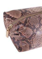 Czarna skórzana kosmetyczka damska croco PORES-0843-31(W23)-06