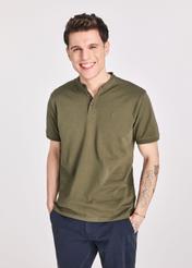 Koszulka polo męska w kolorze khaki POLMT-0061-55(W25)-01