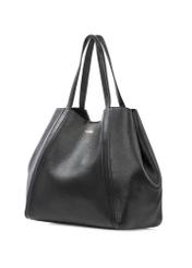 Czarna skórzana torebka shopper damska TORES-1208-9I(W26), widok produktu skosem na białym tle.