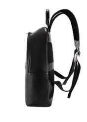 Duży skórzany plecak męski TORMS-0493-99(W26) - widok produktu z boku, na białym tle. 