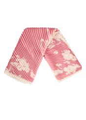 Różowa apaszka damska z logo SZADT-0192-5P(W26) - widok produktu z góry, na białym tle. 