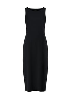 Czarna długa dopasowana sukienka SUKDT-0214-99(W25)