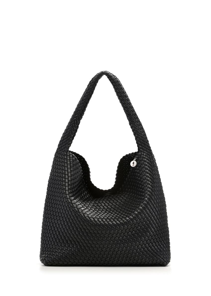 Czarna pleciona torebka shopper TOREC-1148-99(W26) - widok produktu z przodu, na białym tle. 