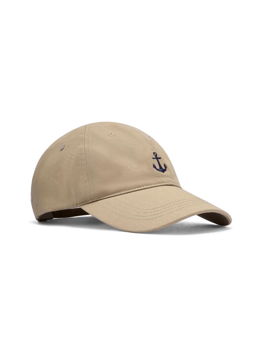 Beżowa czapka z daszkiem unisex CZALT-0018-1B(W26), widok produktu skosem na białym tle.