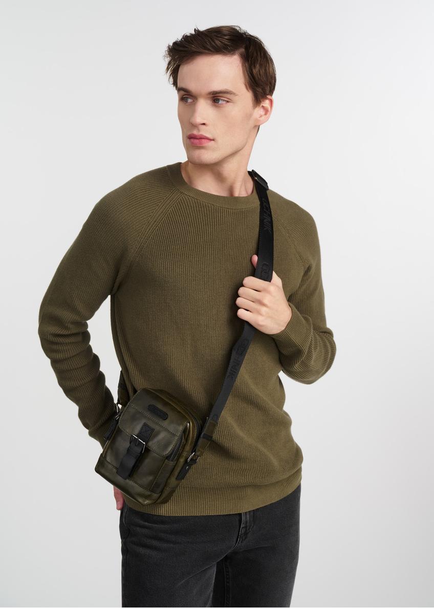 Skórzana zielona torba męska z klapą TORMS-0105C-54(W25)