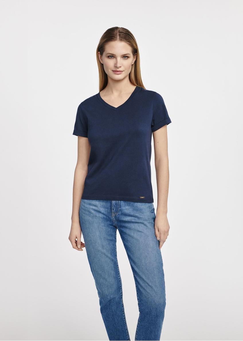 Granatowy t-shirt damski w serek TSHDT-0118-69(W25)-02