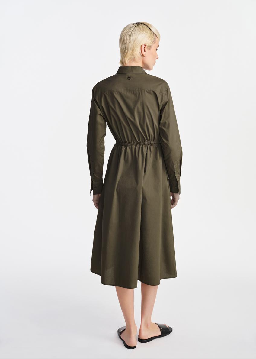 Sukienka z długim rękawem w kolorze khaki SUKDT-0230-55(W25)