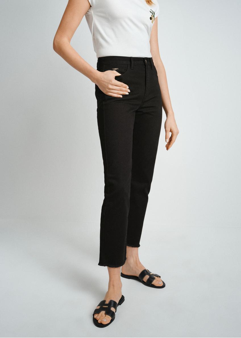 Czarne spodnie jeansowe damskie SPODT-0078-99(W24)-01